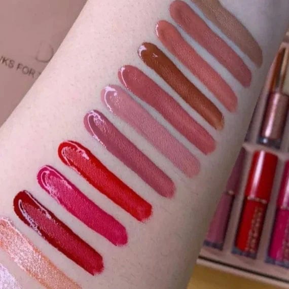 40 % Off Lip Gloss Set ( Pack of 12 ) .*  پارسل کول کر چک کرے اس کے بعد پیمنٹ ادا کرے